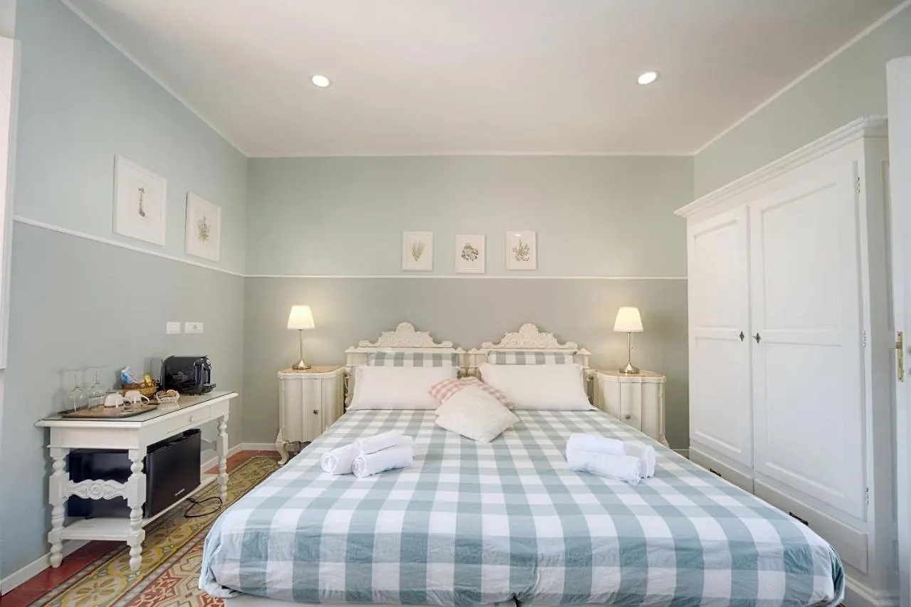 Casa Satta 1925 Hotel Olbia 2*,