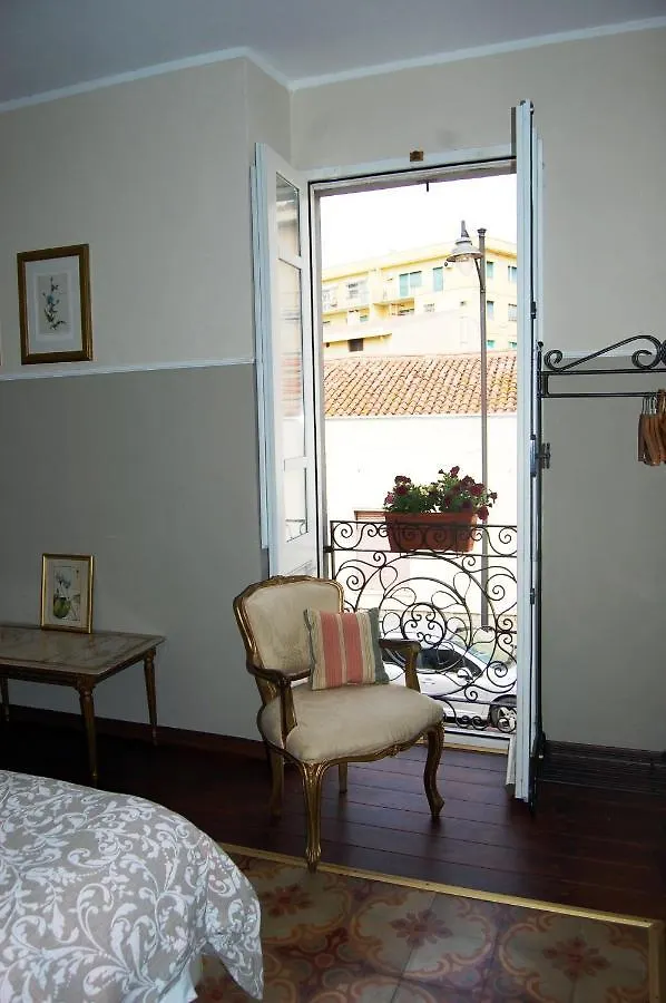 Casa Satta 1925 Hotel Olbia Guest house