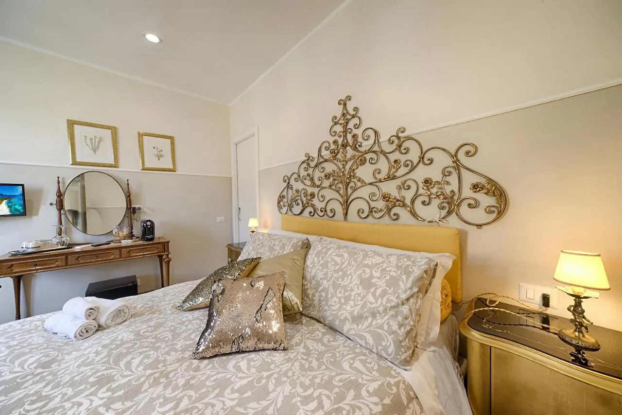 Hotel Casa Satta 1925 Olbia 2*,  Italien